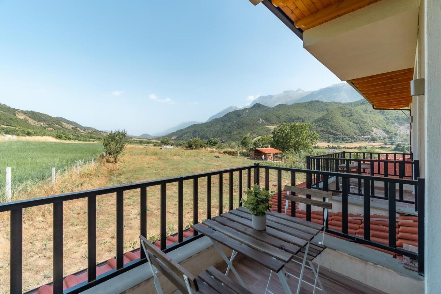 Bujtina Lumo & Pool Villa Përmet Kültér fotó