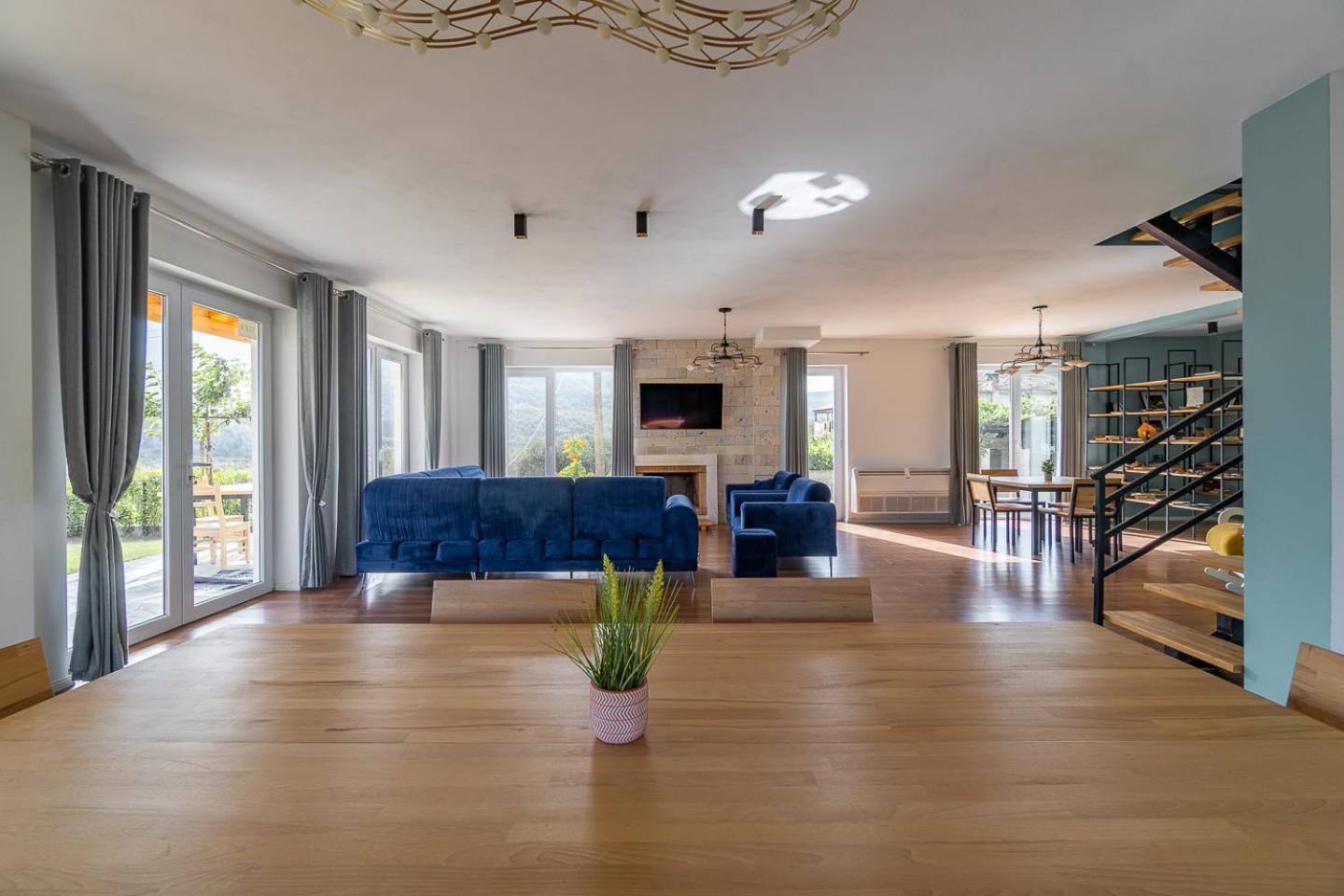 Bujtina Lumo & Pool Villa Përmet Kültér fotó